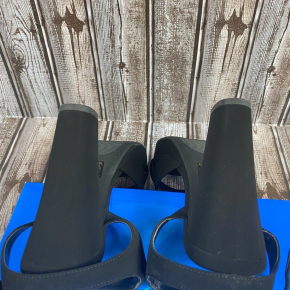 Delicious | Platform Heels - Picture 5 of 15